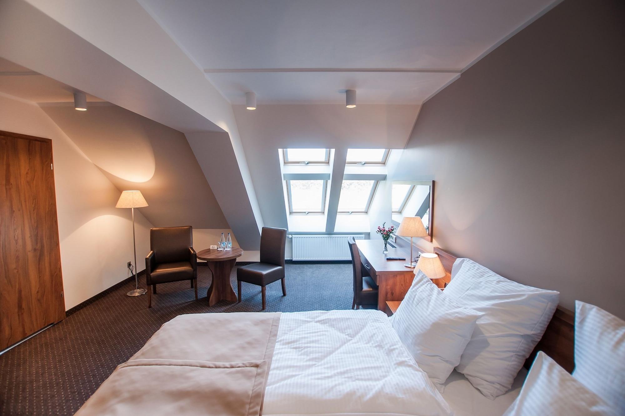 Hotel Gem Breslavia Esterno foto