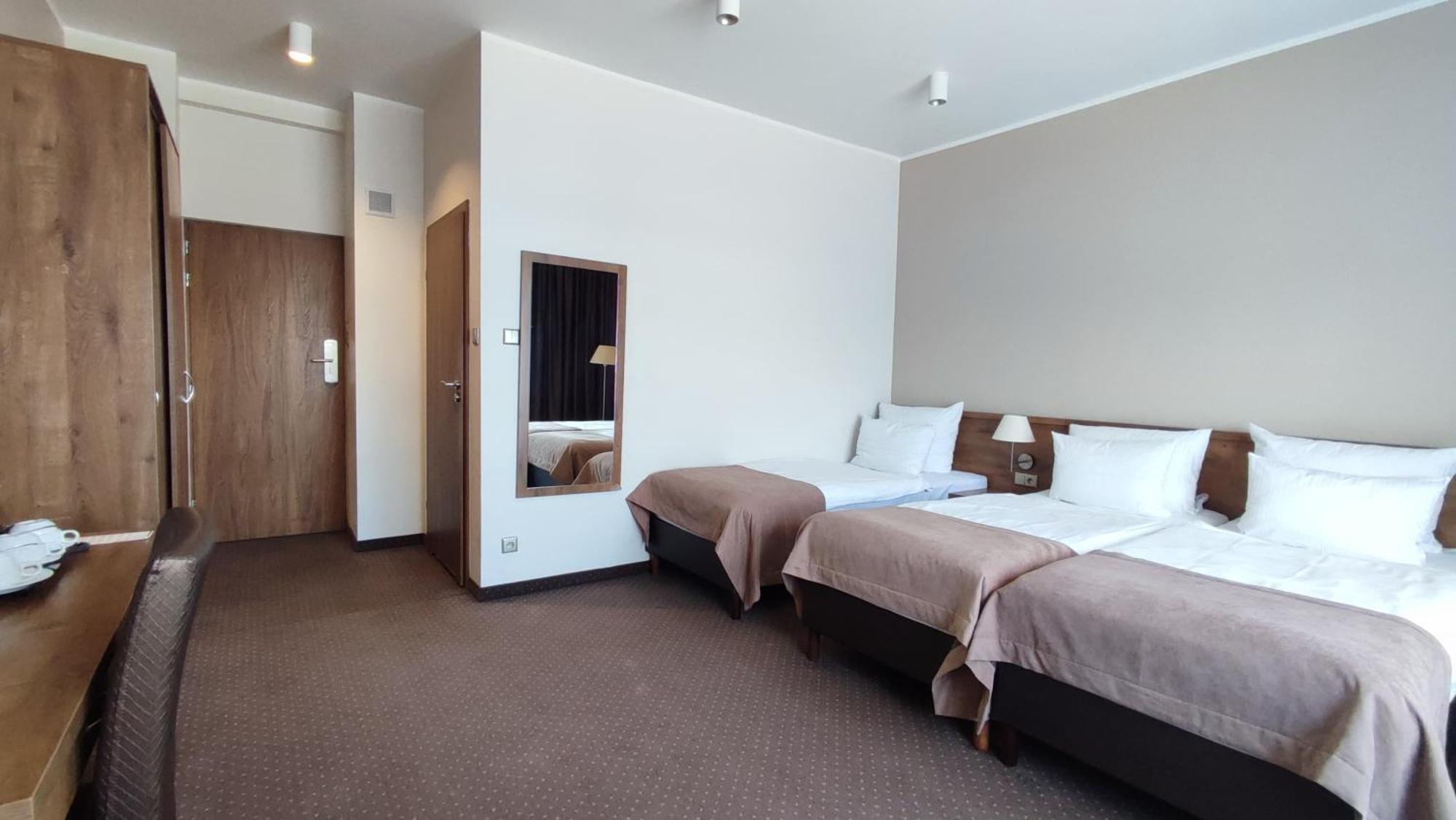 Hotel Gem Breslavia Esterno foto