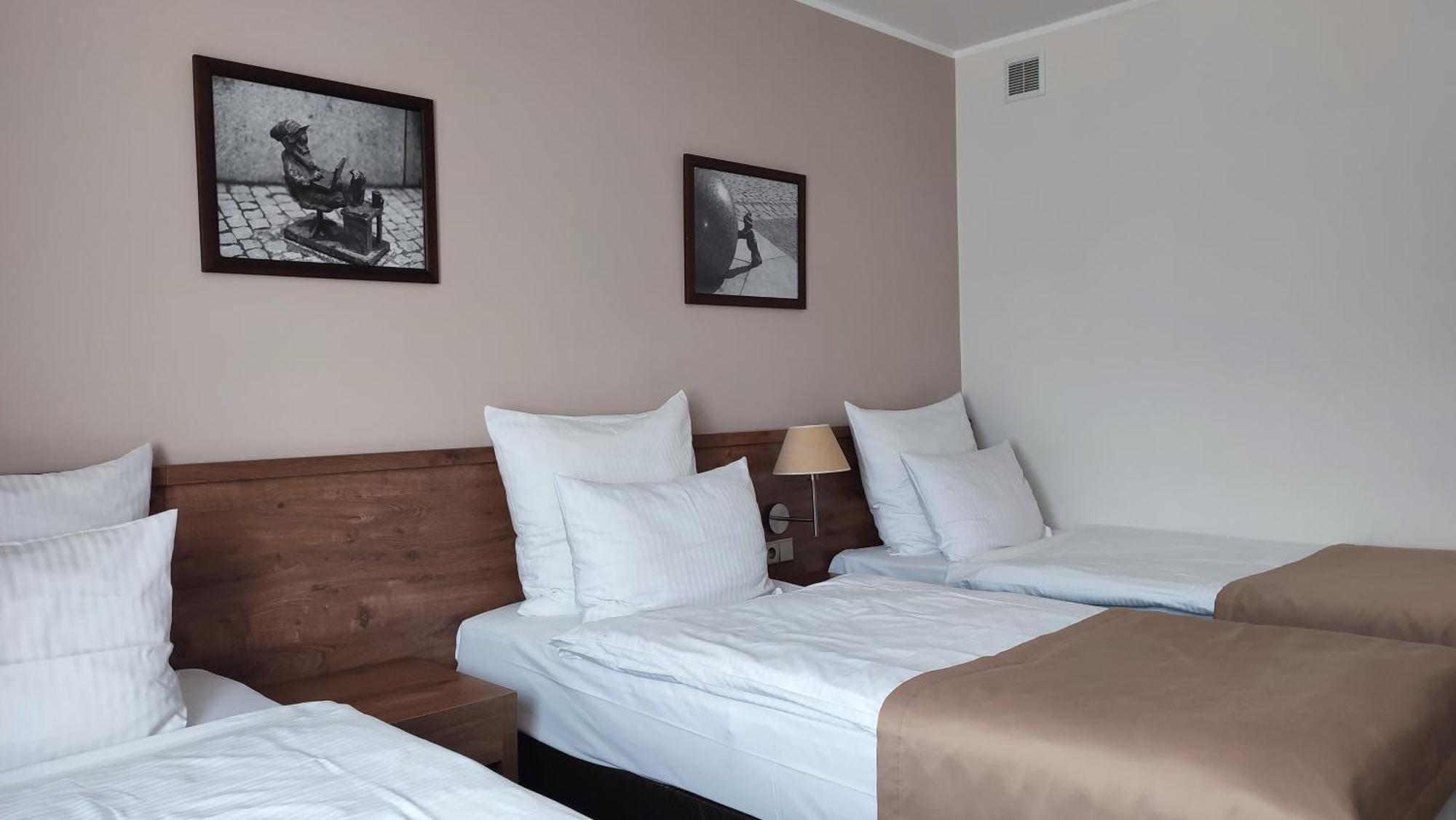 Hotel Gem Breslavia Esterno foto
